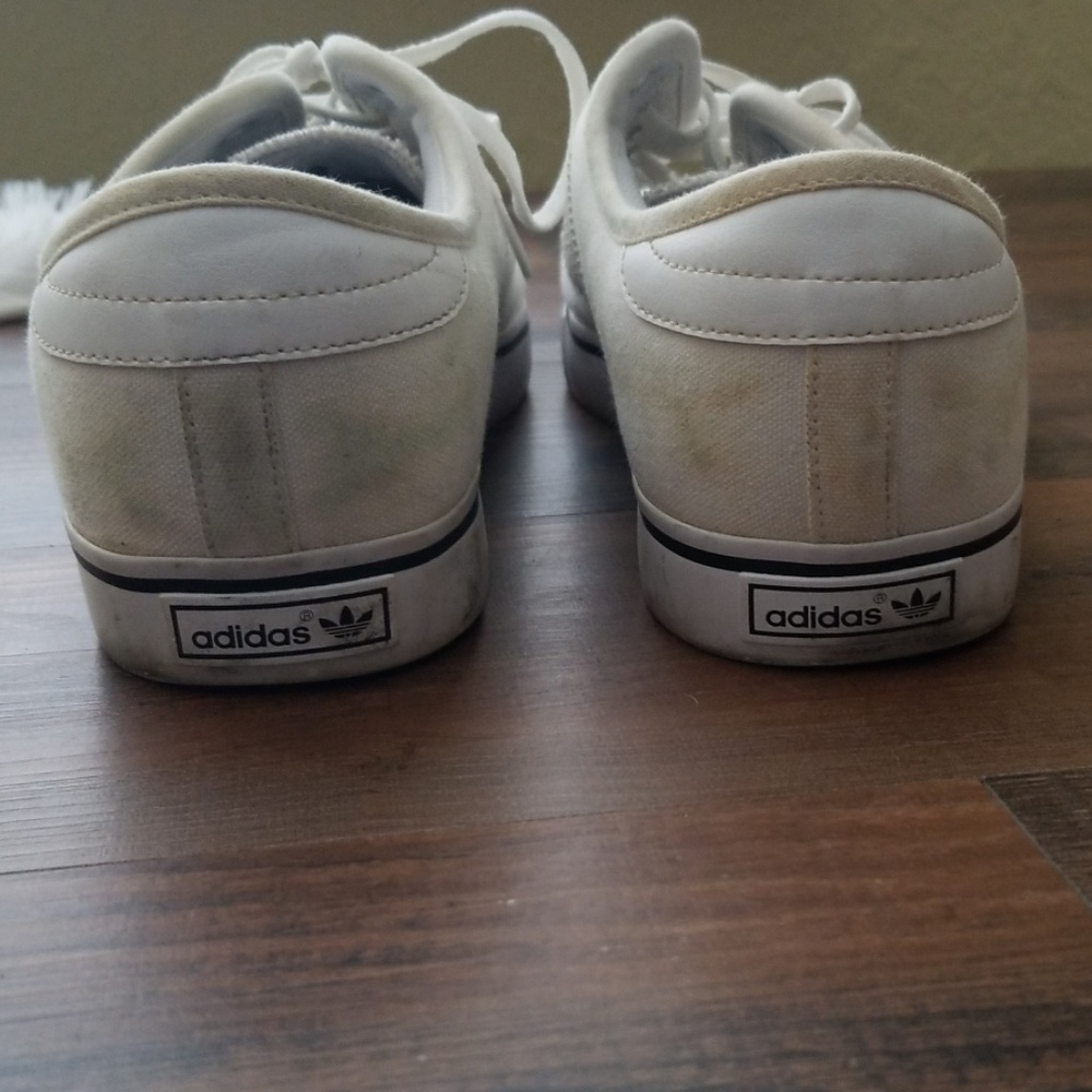 Adidas White Canvas Mens 11.5 Shoes Sneakers - Picture 3 of 8